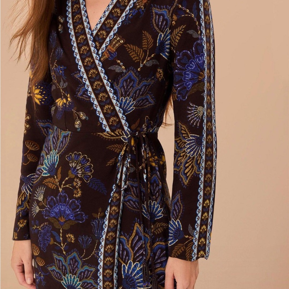 FARM Rio Blue and Brown Floral Robe - Picture 4 of 5